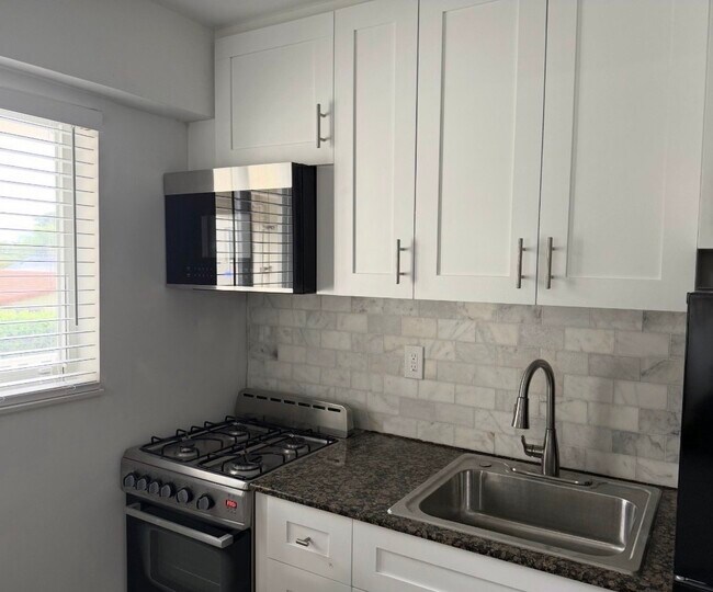 Photo - 1014 Salzedo St Unit 304