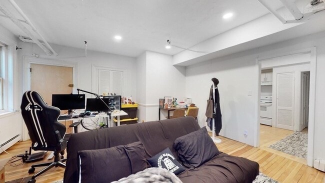 *Pictures are representative samples of the advertised unit. In some cases, the actual units you tou - 88 Marlborough St Apartments Unit 1