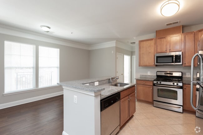 2BR, 2BA - 1,235 SF - Michelangelo