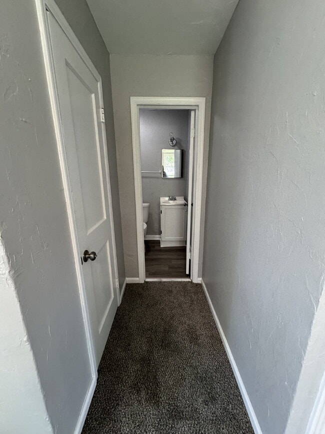 Photo - "Charming 1-Bed Duplex Retreat in Wichita – Spacious 1056 Sq Ft Home Awaits!"