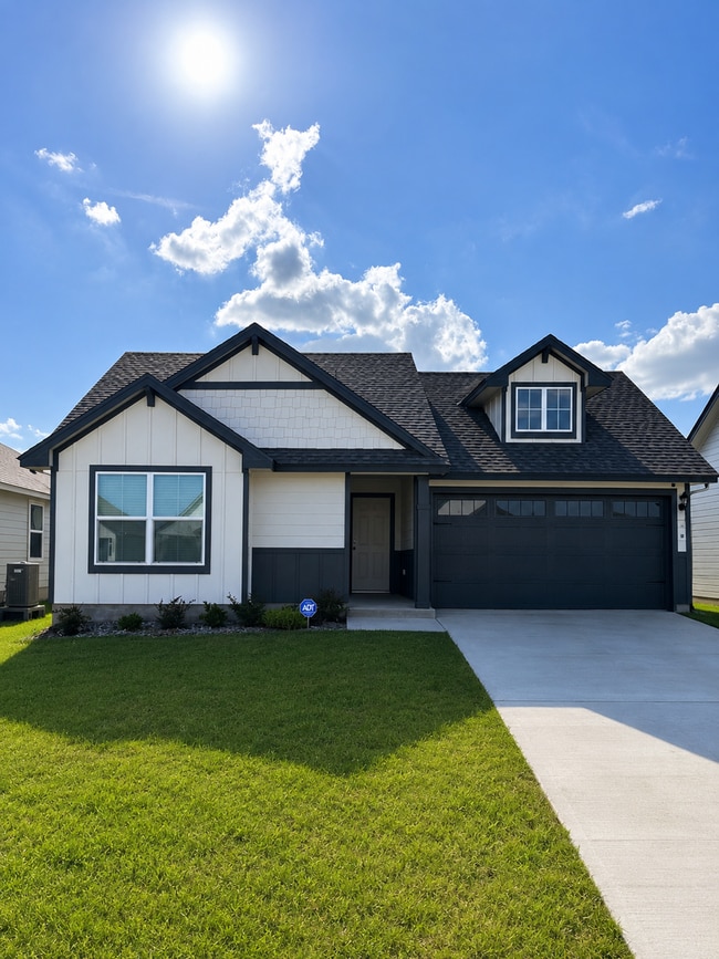 Building Photo - 6817 Gilbert Dr