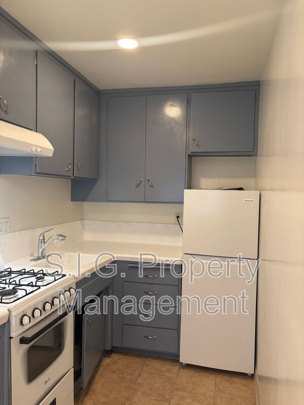Photo - 220 W Spazier Ave Unidad #D Rental