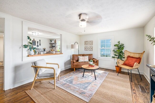 Photo - 638 Vickery St