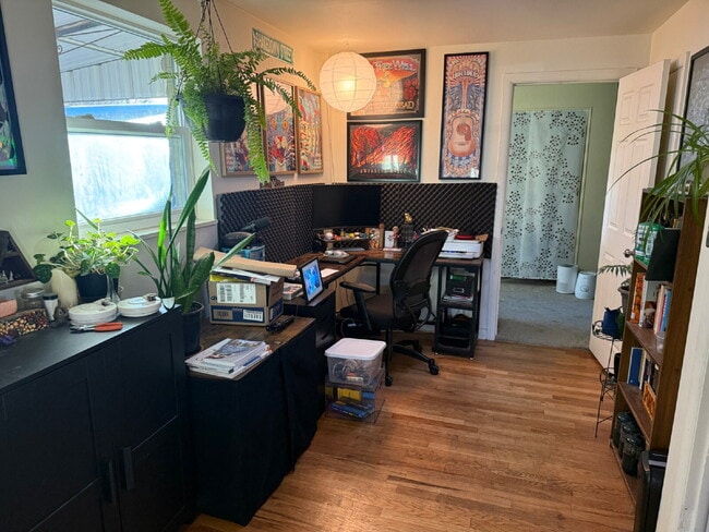 Photo - Two Bedroom Duplex in Golden!!