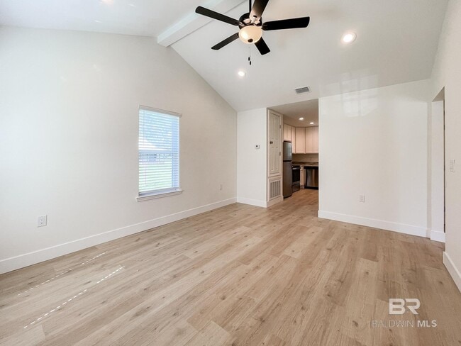 Photo - 25121 Olive St