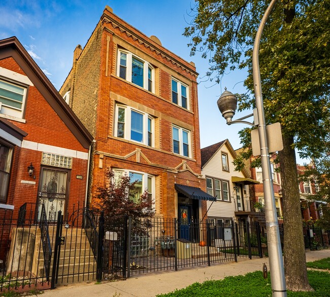 Photo - 1532 N Harding Ave Unit 3