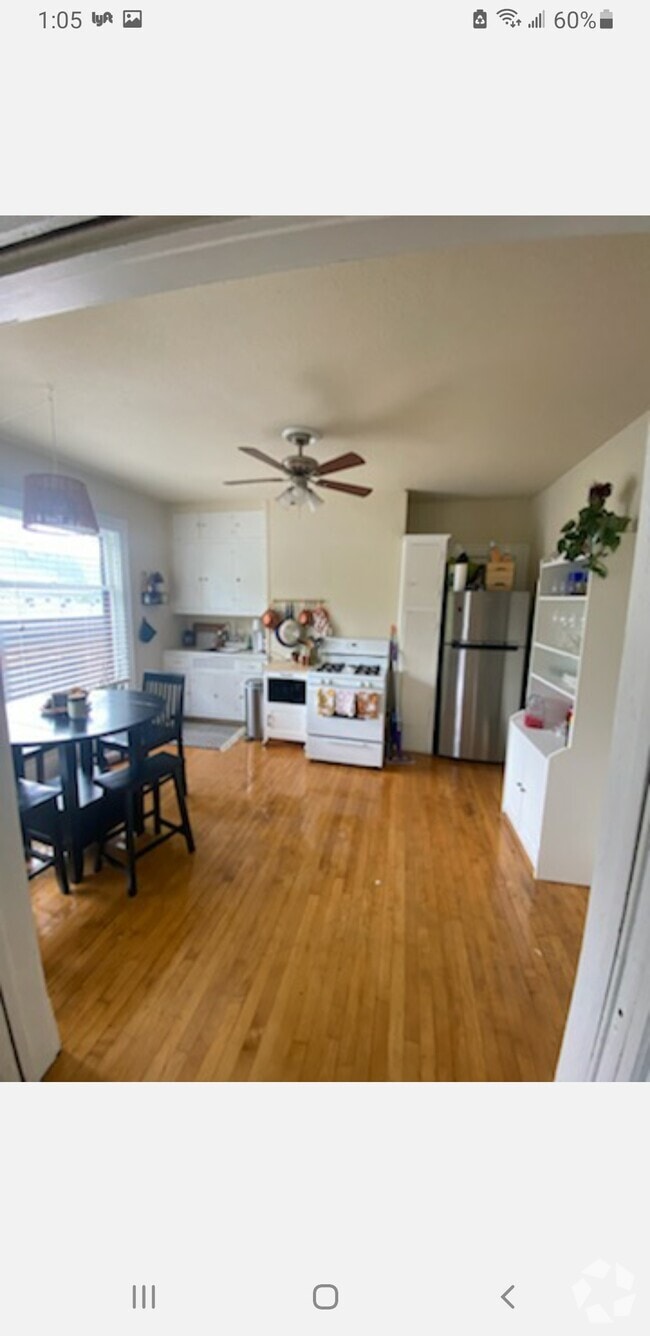 Building Photo - 1859 N Oakland Ave Unit 1 Rental