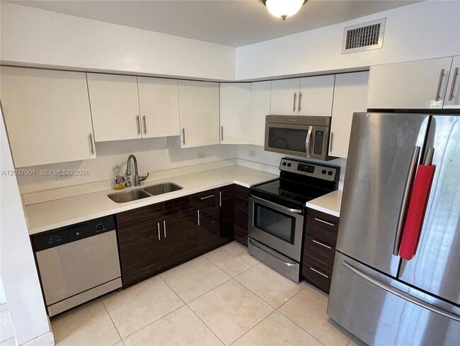 Building Photo - 3690 N 56th Ave Unit 9049