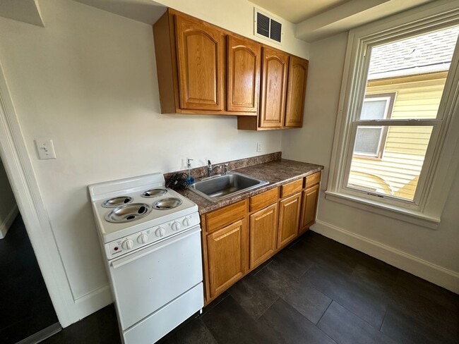 Photo - 404 4th St Unit apt B