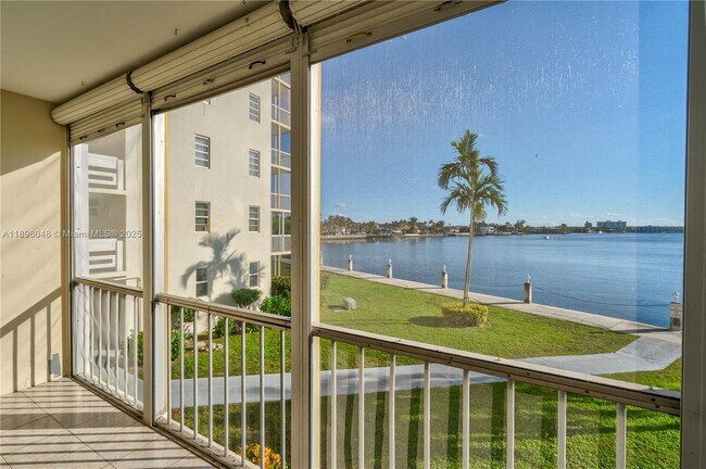 Photo - 3020 Marcos Dr Unit S208