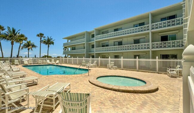 Building Photo - 4800 Ocean Beach Blvd Unit 226 Rental