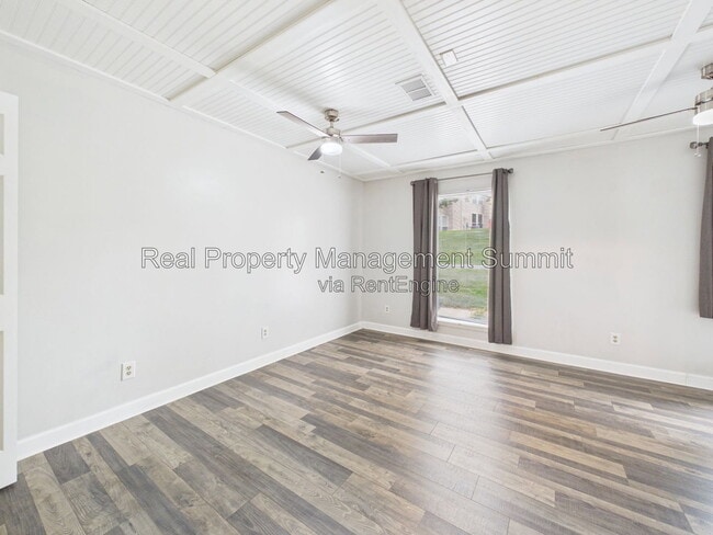 Photo - 1336 Hunters Rd Unit Apt C