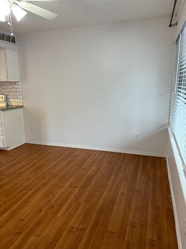 Photo - 701 Nelray Blvd Unit 4