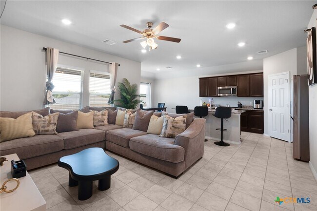 Photo - 1321 Lindsey Dr