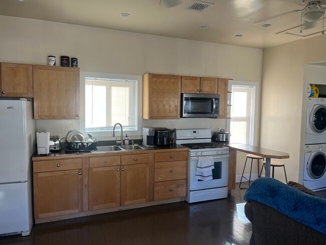 Photo - 19 Center St