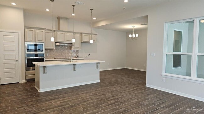 Photo - 30 N 13th St
