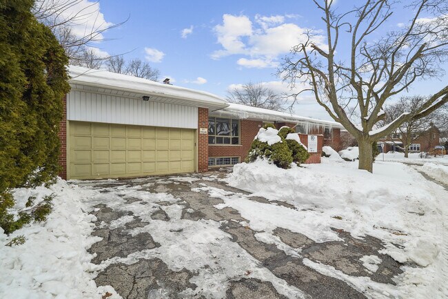 Photo - 201 Fenn Ave