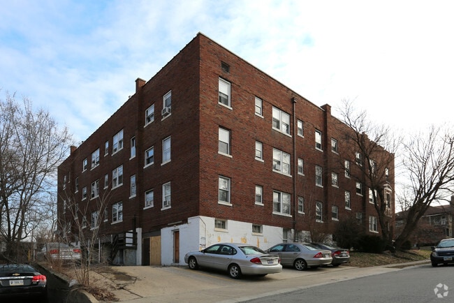 Photo - 2805 Stratford - Amazing location one block from University of Cincinnati