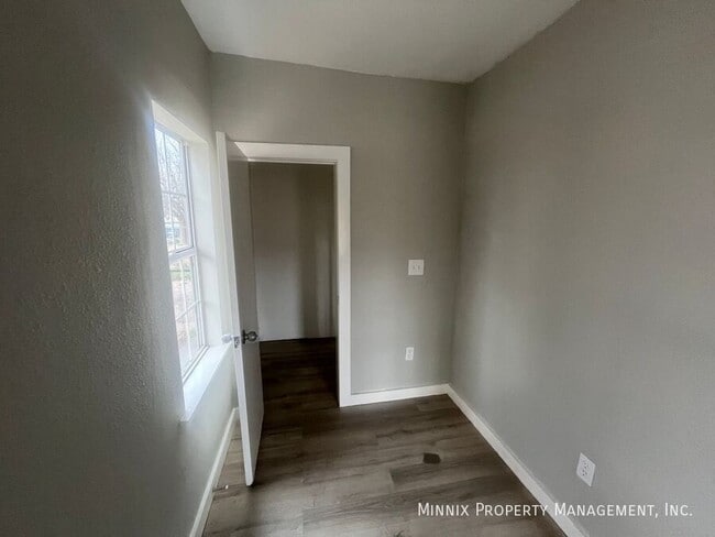 Photo - 950 S 10th St