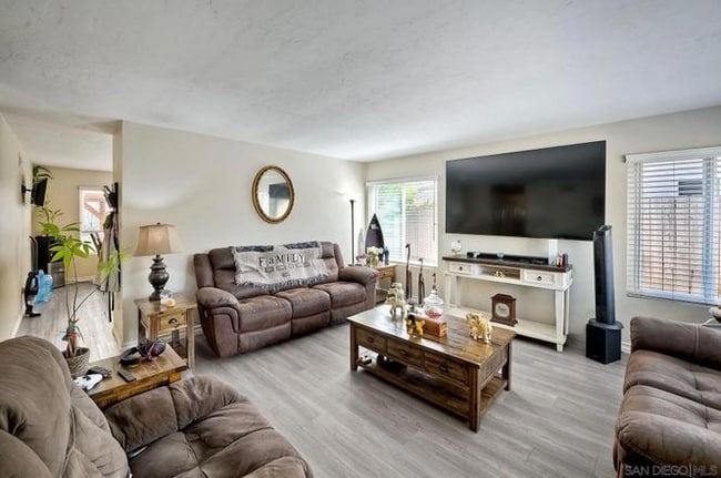 Photo - 1322 Carnell Ct