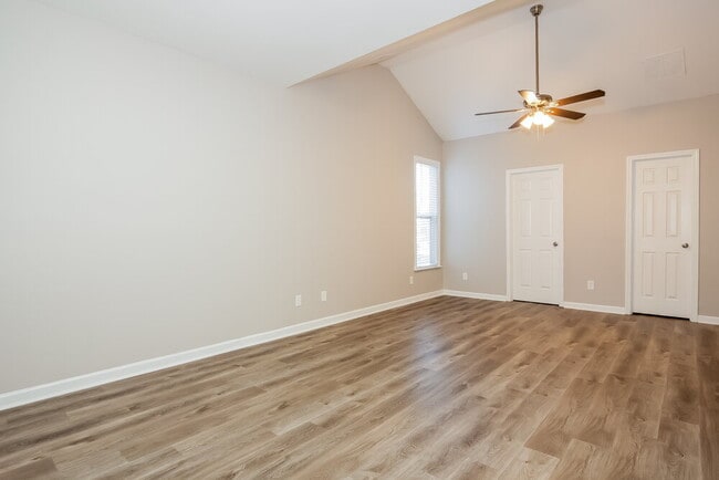 Photo - 47 Carlisle St