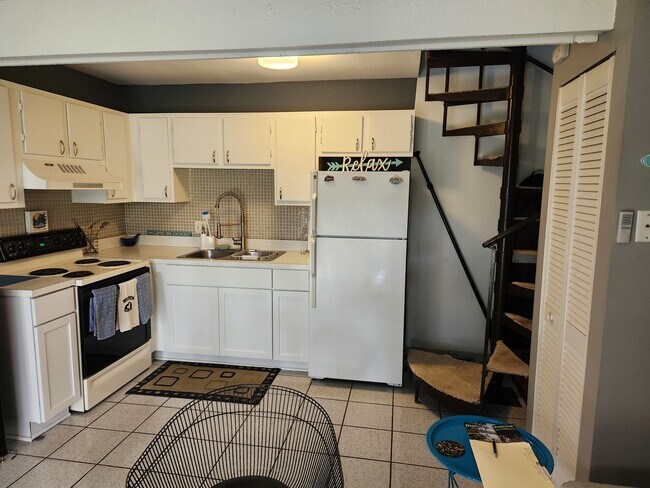 Photo - 34 Montego Colony