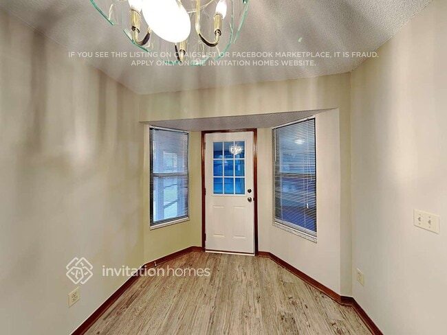 Photo - 10669 Parliament Pl