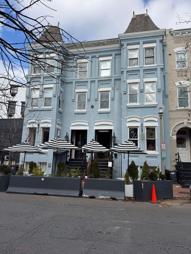 Building Photo - 3141-3143 N Street NW Unit 3141-3143 N -  B