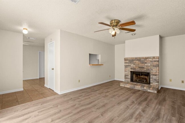Photo - 13309 Saddlebrook Trail
