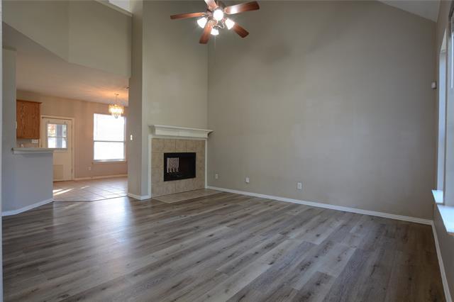 Photo - 1400 Oakcrest Dr