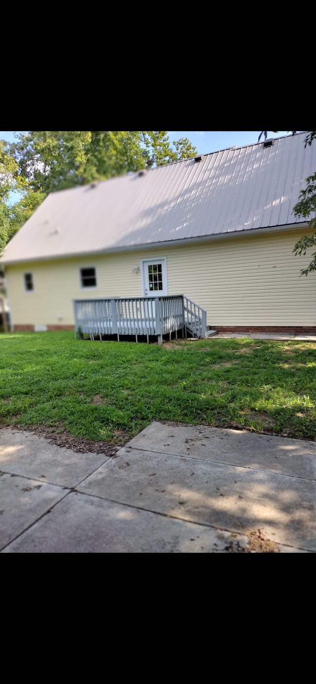 Photo - 219 Jim Thorpe Dr