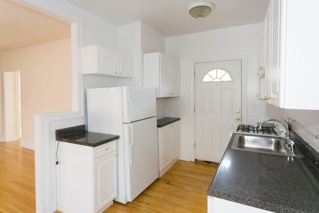 Photo - 3754 N Fremont St Unit W4