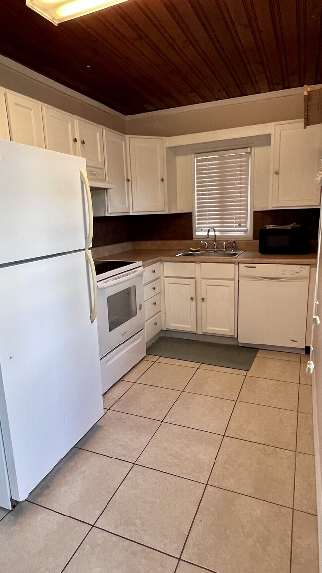 Photo - 628 SE 5th St