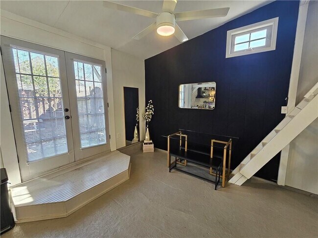 Photo - 74 Boulevard, B