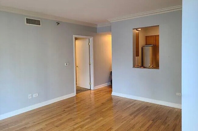 Photo - 25 E Superior St Unit 501