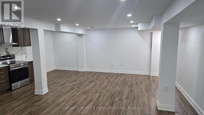 Photo - 53 Larry Cres