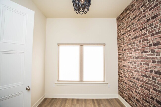 Photo - Luxury Living in the Estates at Vintage