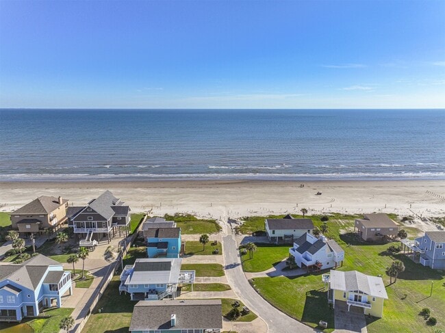 Photo - 16904 Beachcomber Dr