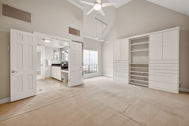 Photo - 5338 Brownway St Unit B19