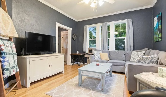 Photo - STUNNING Saint Paul Single Family Home - High End Upgrades Throughout