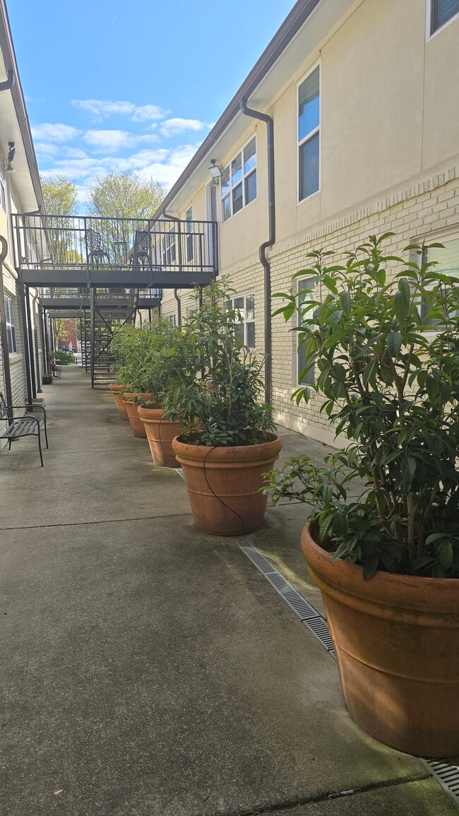 Photo - 48 Peachtree Ave NE Unit Buckhead Square