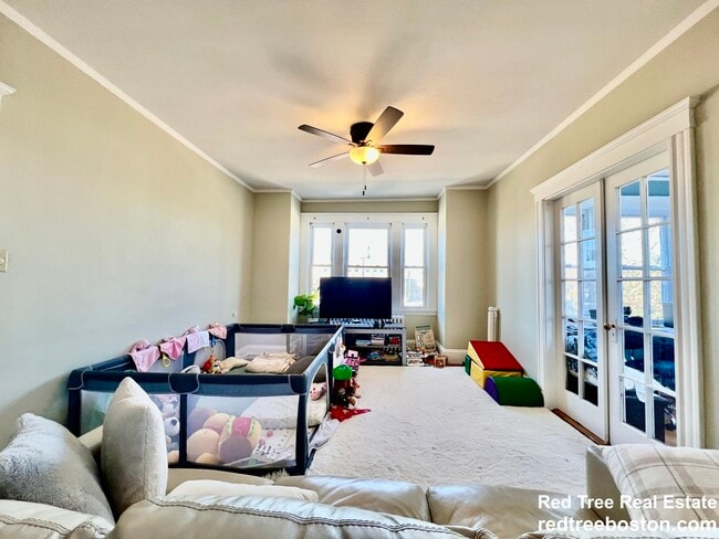 Building Photo - 2 Perkins St Unit 10 #2