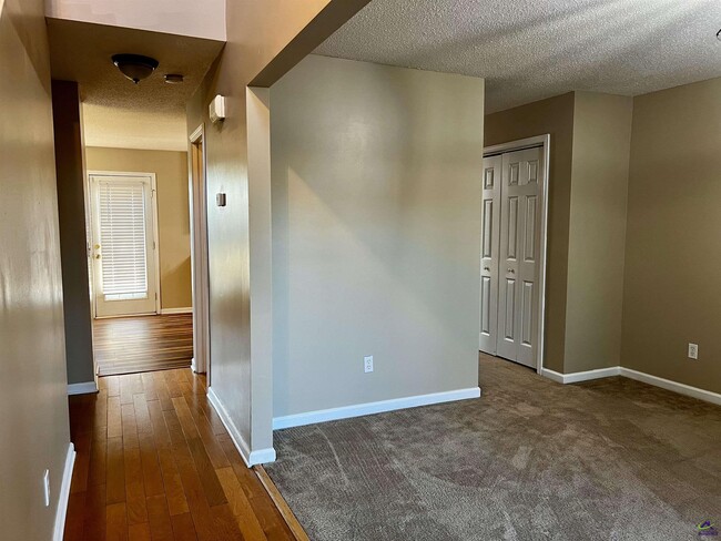 Photo - 125 Faybrook Dr