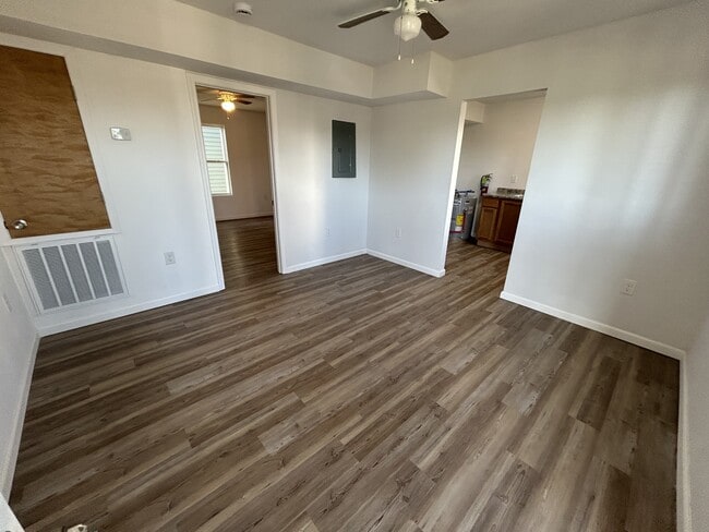 Photo - 3318 Broadway St