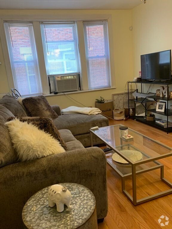 Building Photo - 5 Braemore Rd Unit 9 Rental