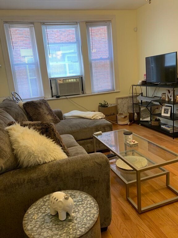 Photo - 5 Braemore Rd Unidad 9 Rental