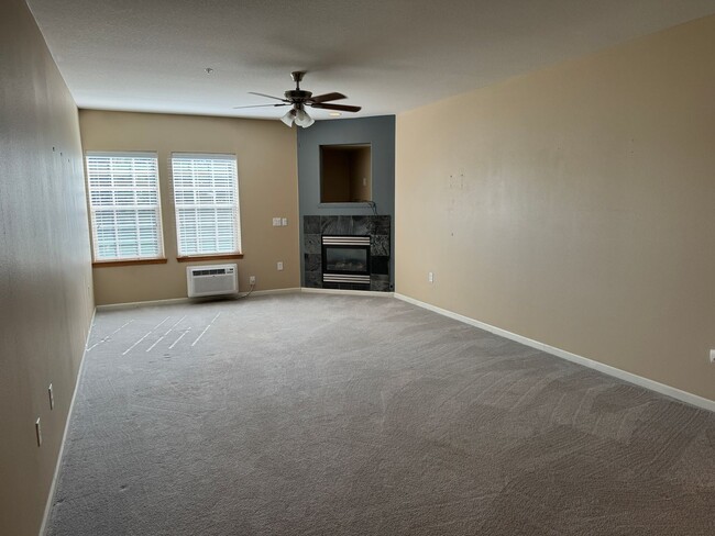 Beautiful 1BR Condo in Desirable Hunter's ... - Beautiful 1BR Condo in Desirable Hunter's ... Unit 229