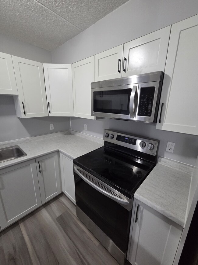 Photo - 251 Erb St. W Unité #21