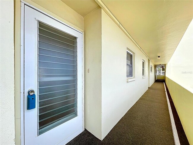 Photo - 4650 Cove Cir Unit 209