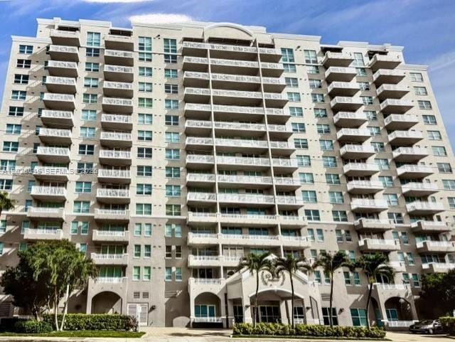 Building Photo - 2665 SW 37th Ave Unit 814